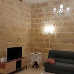 Dar Il-hena *
